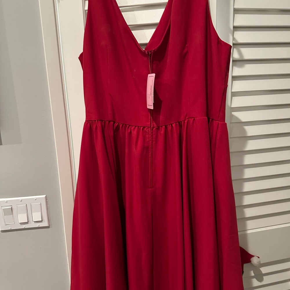 Elegant Red Sleeveless Dress